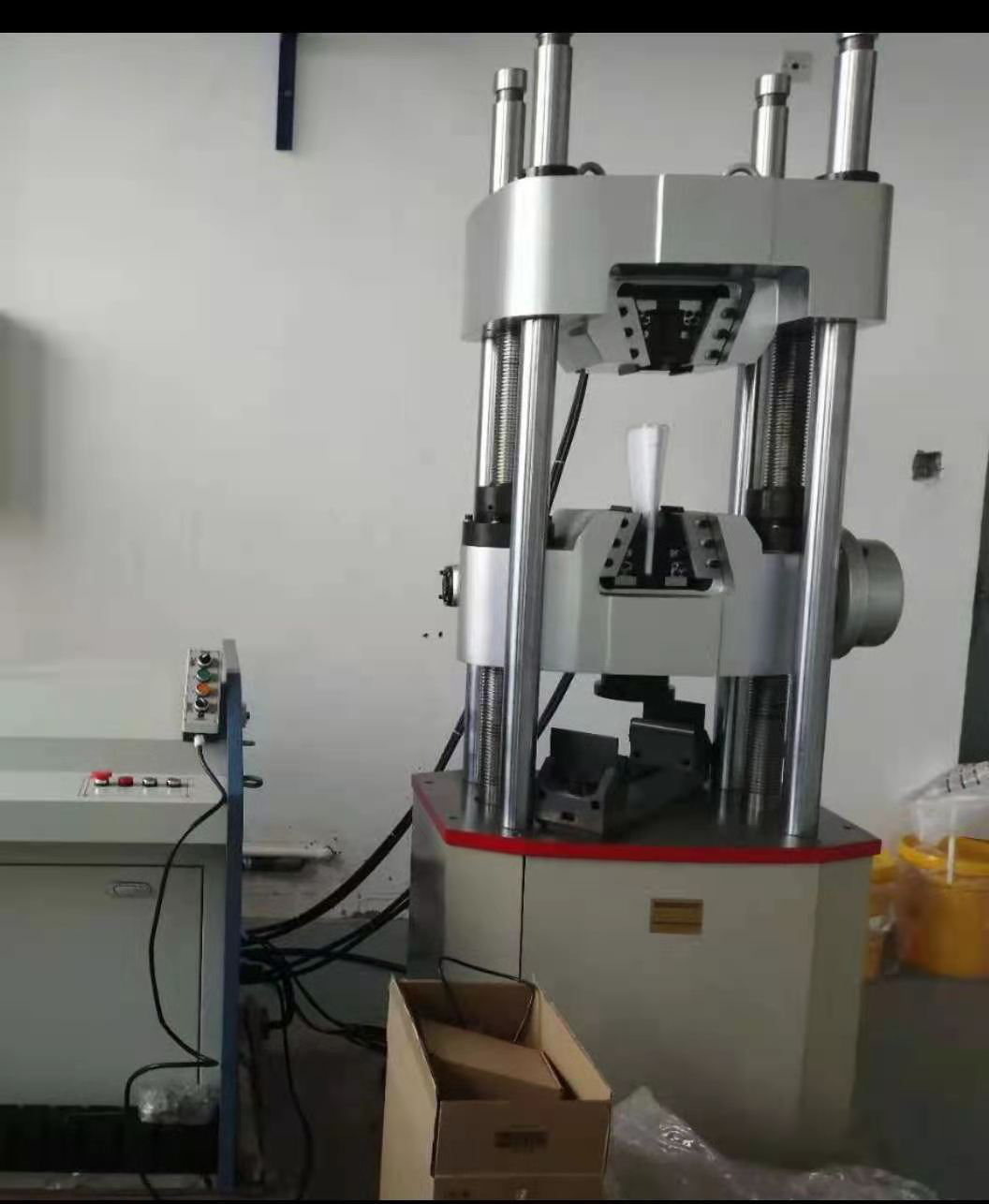 液壓萬能試驗(yàn)機(jī)鏈條破壞，緊固件拉斷， 焊接件 管道 管型